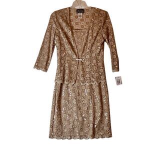 NWT ALEX EVENINGS Womens Two Pieces Dress Set Size 10 Floral Sequence ￼